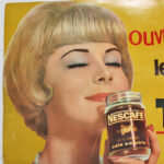 Photo 3 - Affiche publicitaire Nescafé