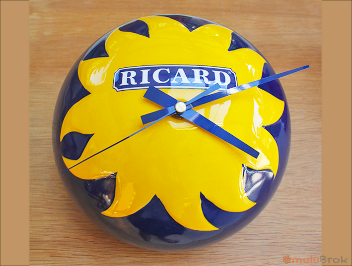 Horloge publicitaire Ricard Soleil