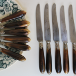 Couteaux en corne
