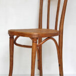 Photo 1 - Chaise Thonet cannage