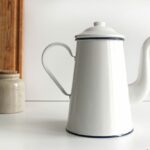 Cafetière émaillée
