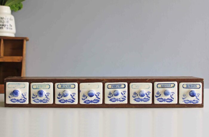Ancien Meuble à épices Années 1970 – Bois, 10 Tiroirs, 3 Cuillières, Vintage Multicolore