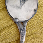 Photo 6 - Miroir à main Statuette