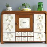 Meuble tiroirs à épices