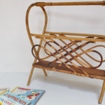 Porte revues en rotin