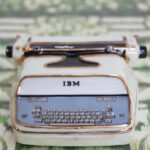 Photo 7 - Machine à écrire IBM