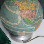 Photo 5 - Globe terrestre lumineux Perrina