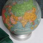 Photo 7 - Globe terrestre lumineux Perrina