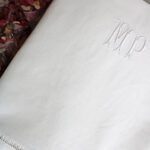 Photo 2 - Drap de lit ancien monogrammé
