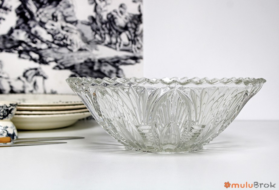 Saladier en verre ciselé