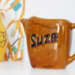 Photo 1 - Pichet Suze ocre